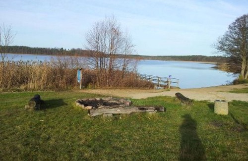 Mecklenburgische Kleinseenplatte Apartment | Pure relaxation with a view of the Vilzsee.