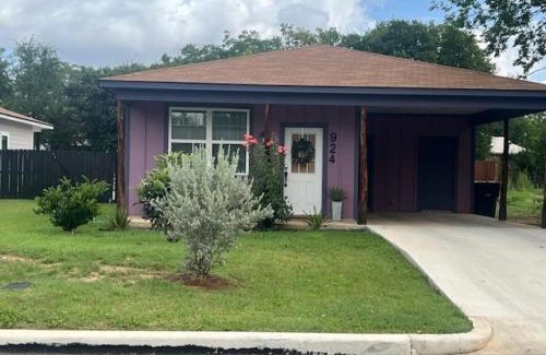 Fredericksburg House | Purple Sage