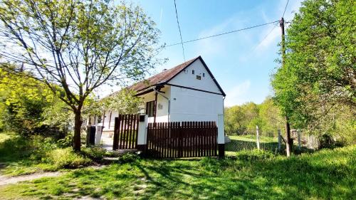 Lovaszheteny House | Pusztakisfalu Vendégház 2