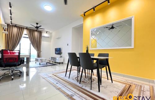 Presint 15 Apartment | Putrajaya Setia Seraya Residence Pool View 6PAX