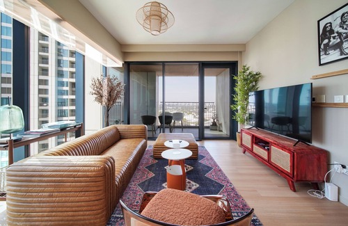 Za'abeel 2 Apartment | PVH - 2BR Artistic Retreat in Downtown Views 2