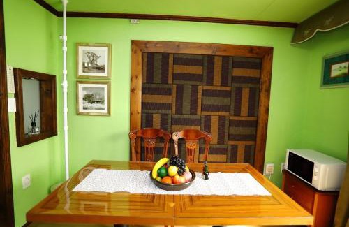 Heungjeonggyegok House | Pyeongchang Bench House