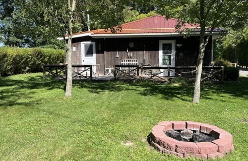 Pymatuning South Cabin | Pymatuning parkside cabin near Jamestown marina & dam