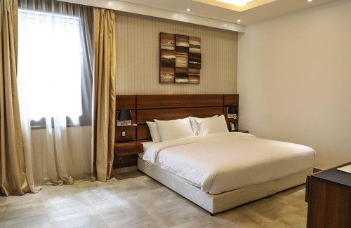 Al-Rawdah Hotel | Q Suites Jeddah By EWA