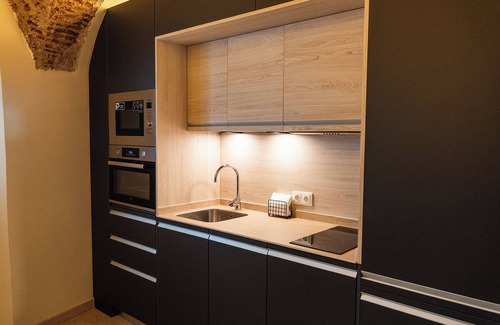 Distrito Centro-Casco-Antiguo Resort | Qazris Suites