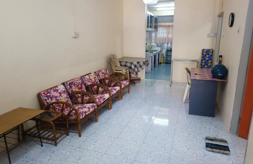 Pasir Mas House | Qc HOMESTAY JINTAN- Bukan Islam Pemilik