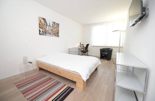 Belp Hotel | QCM Campus