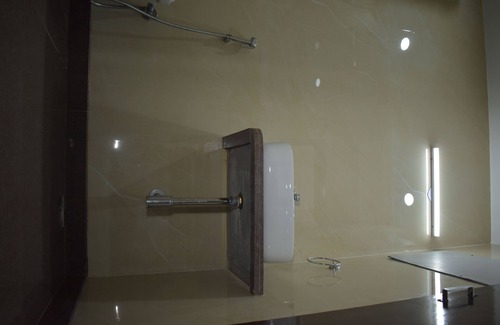 New Delhi Hotel | Qotel Hotel Signature BNB-Ashok Vihar