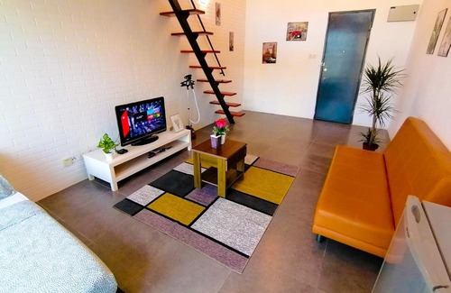 Damansara Perdana House | Qrac Deluxe Suite @ Petaling Jaya by QRACHOME