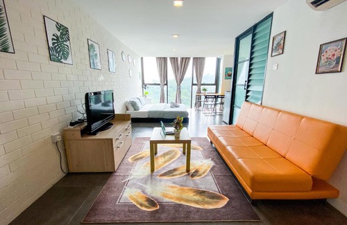 Damansara Perdana House | QracSuite Petaling Jaya by QRACHOME