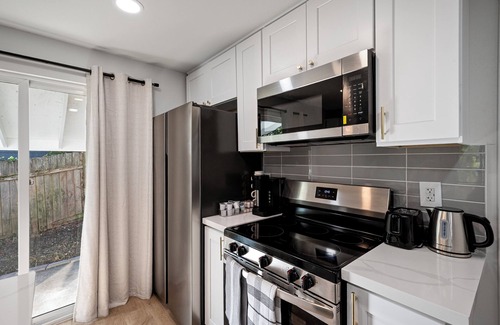 Everett House | Quad Vista Unit B