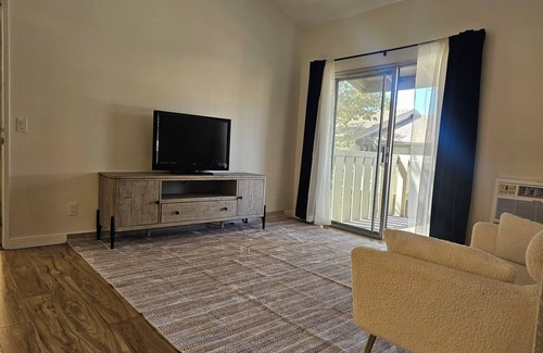 Westmont Condo | Quail Creek Retreat! Come enjoy a fully remodeled Condo!