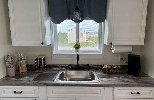 New Bedford House | Quaint 1 Bed 1 bath private beach home. Long term renters welcome for winter!
