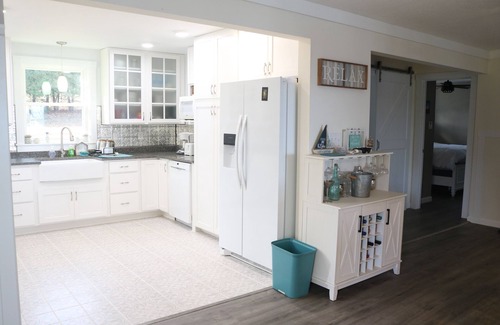 North Hero House | Quaint 3-bedroom Lakefront home with WiFi in North Hero