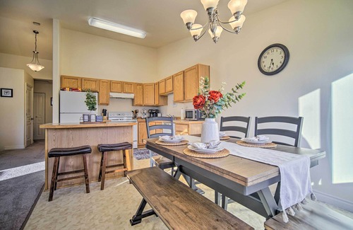University Area House | Quaint Anchorage Townhome - 6 Miles to Downtown!