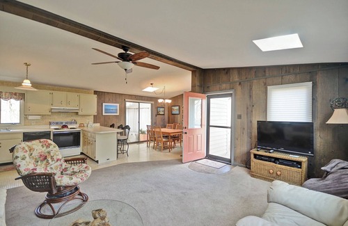 Bethany Beach Cottage | Quaint Beach House Within Walking Distance to Bethany Beach! Pets Allowed, Trolley, Wifi!