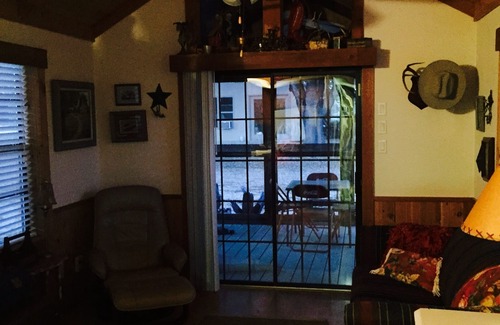 Johnson City Cabin | Quaint Cabin in the Woods, Wineries, Fredericksburg, Enchanted Rock