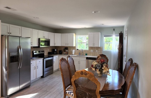 Waxhaw House | Quaint Condo in Waxhaw. Walking distance to all attractions!