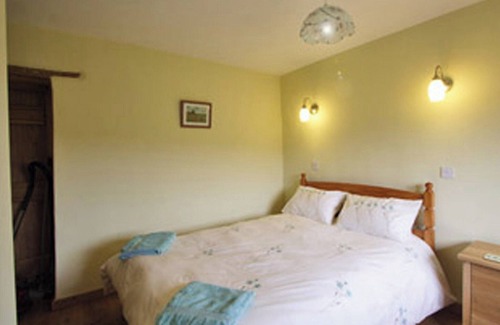 Christian Malford Cottage | Quaint, cosy and comfortable… The Brewhouse is just that.