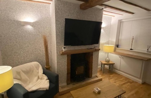 Kenilworth Cottage | Quaint cottage next to the castle in charming Kenilworth