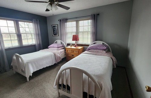 Bentonville - Fayetteville House | Quaint country setting close in! Sits on 5 acres in Elm Springs