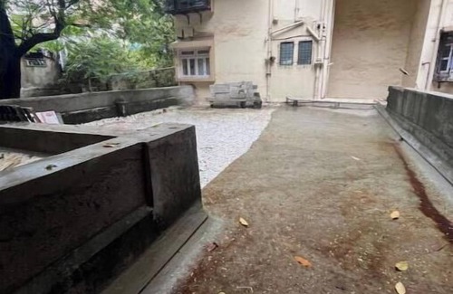 Pali Hill Apartment | Quaint studio in Bandra W. Pali Hill
