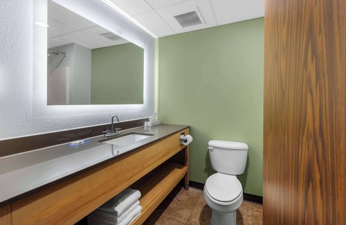 Monterey Hotel | Quality Inn and Suites Monterey, TN - Crossville, TN