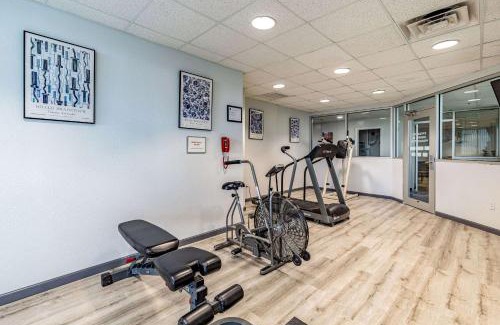 Branson Theater District Hotel | Quality Inn Branson - Hwy 76 Central