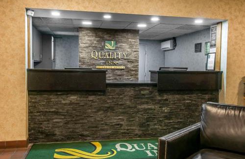 Logansport Hotel | Quality Inn Conference Center Logansport