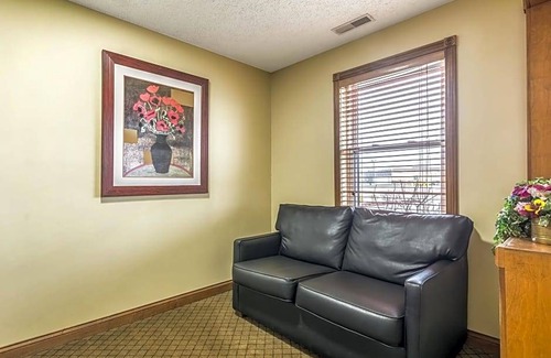 Batesville Hotel | Quality Inn I-74 Batesville