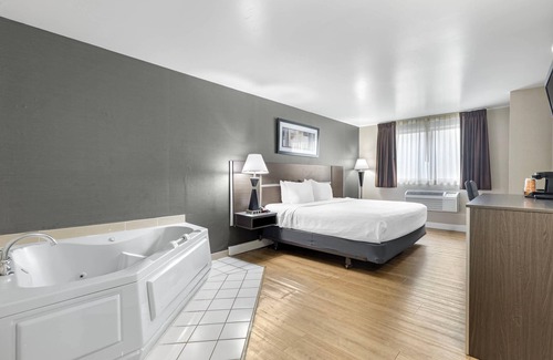 Niagara Falls Hotel | Quality Inn - Niagara Falls Blvd