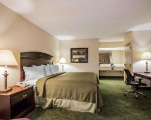 Paris Hotel | Quality Inn Paris