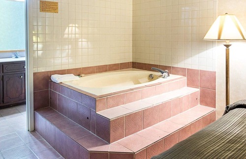 Petersburg Hotel | Quality Inn Petersburg Fort Lee Area