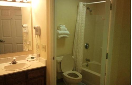 Scottsboro Hotel | Quality Inn Scottsboro US-72-Lake Guntersville Area