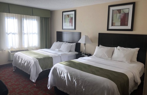 Shelburne Hotel | Quality Inn Shelburne - Burlington