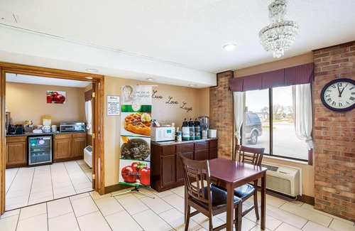 Storm Lake Hotel | Quality Inn - Storm Lake