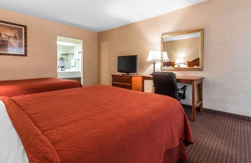 Erie Hotel | Quality Inn & Suites Conference Center Across from Casino