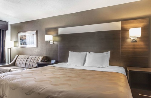 Stuttgart Hotel | Quality Inn & Suites Stuttgart North