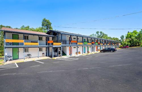 Jackson Hotel | Quality Inn & Suites
