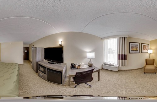 Plattsburgh Hotel | Quality Inn & Suites