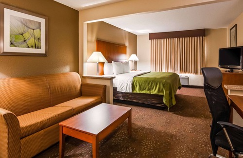 Tomah Hotel | Quality Inn Tomah