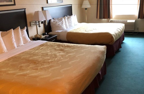 Boyd Acres Hotel | Quality Inn