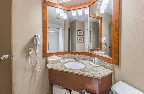 Plano Hotel | Quality Inn West Plano - Dallas