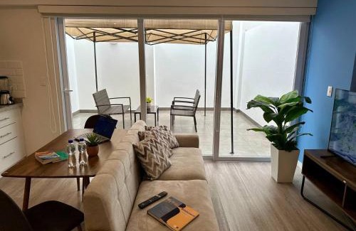 Santa Cruz Apartment | Quark Apartments