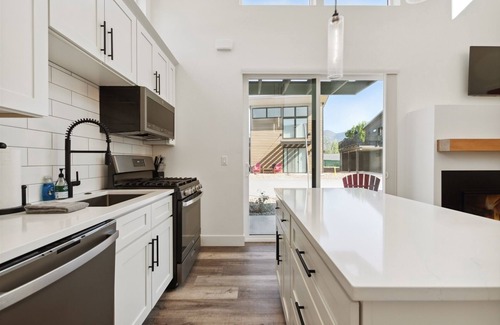 Whitefish House | Quarry A21 - Luxury 2BD 2BA with Community Amenities!