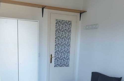 Vista Alegre Apartment | Quarto Aconchegante com Terraço!