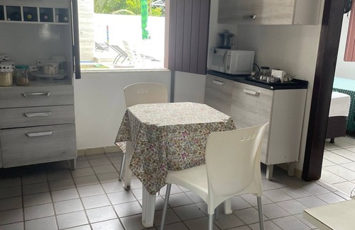 Aratuba House | Quarto com 2 camas de solteiros