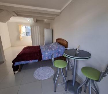 Encantado Apartment | Quarto com banheiro na cidade do Cristo