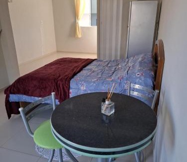 Encantado Apartment | Quarto com banheiro na cidade do Cristo