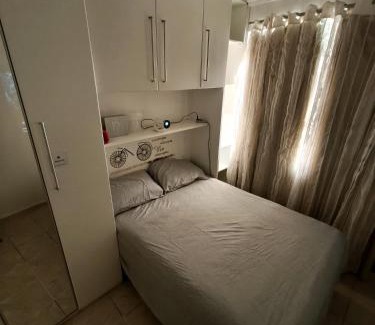 Cubango House | Quarto confortável - Niterói